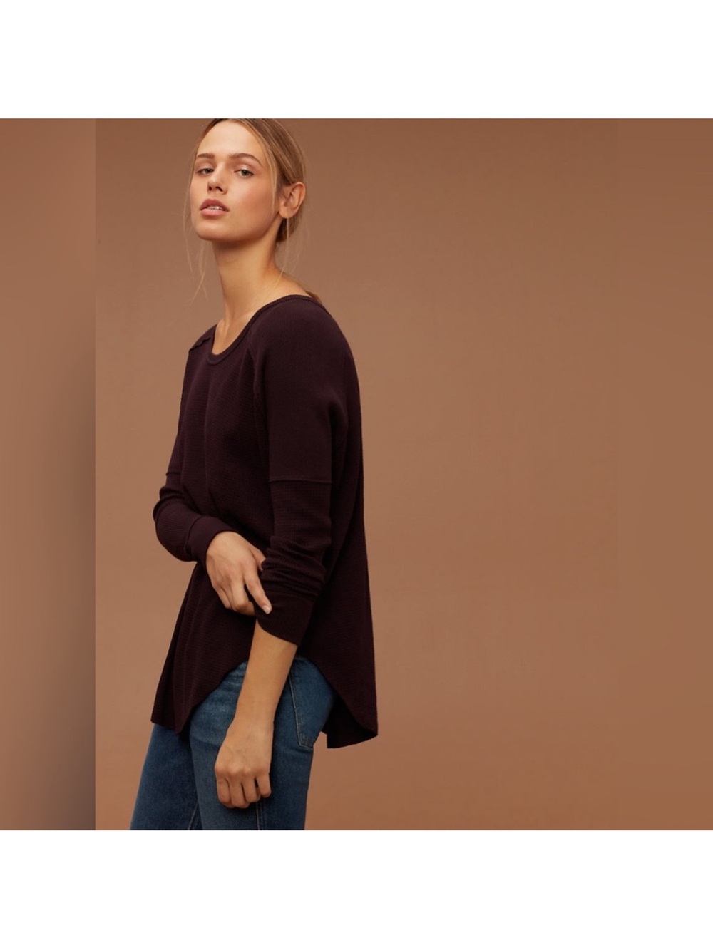 Aritzia TNA Women's thermal waffle Long Sleeve Scoop Neck Top in eggplant XXS